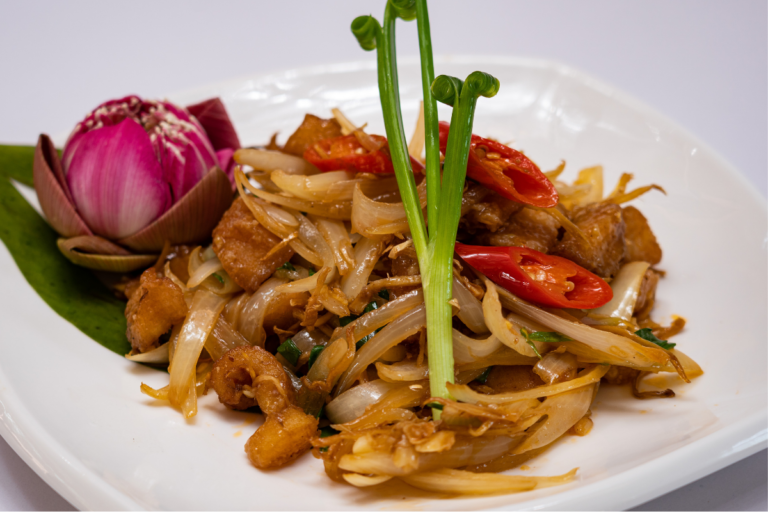 Char​ Khnhei Sach Trey-Fried Ginger With Fish