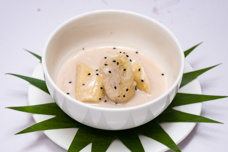 Chek ktiss khmer-Coconut​ with-Banana