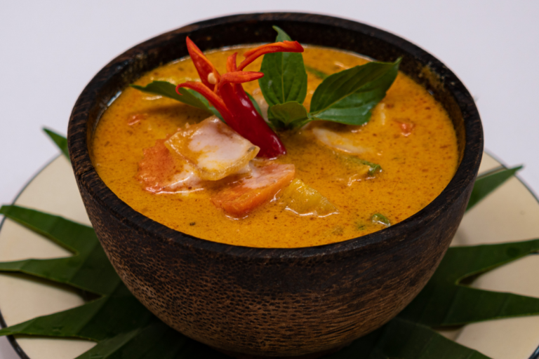 Curry Kror Hom Sach Mon-Khmer Red Curry With Chicken