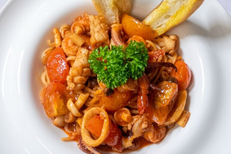 Mei Italy Tom yum-Spaghetti Tom Yum Seafood.