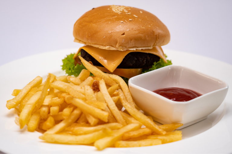 Num Bang Sach Kor-Beef Burger with French Fried